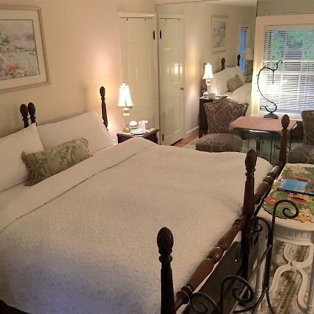 Wellesley Bed And Breakfast Екстер'єр фото