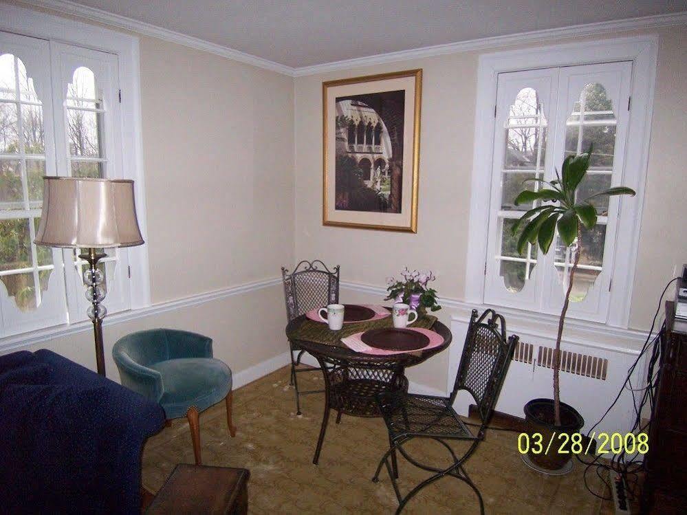 Wellesley Bed And Breakfast Екстер'єр фото