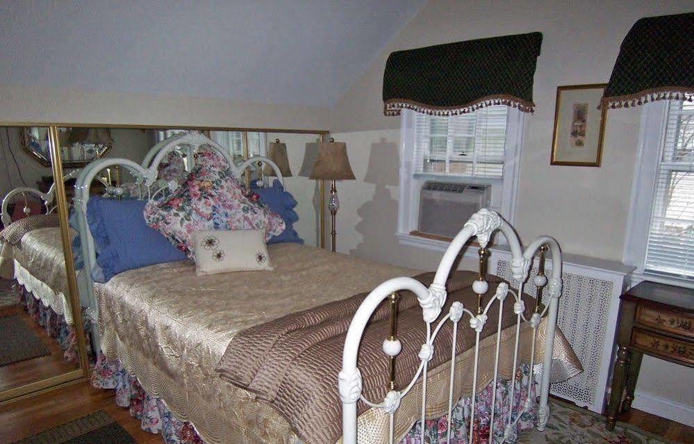 Wellesley Bed And Breakfast Екстер'єр фото