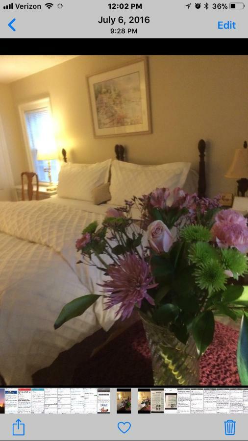 Wellesley Bed And Breakfast Екстер'єр фото
